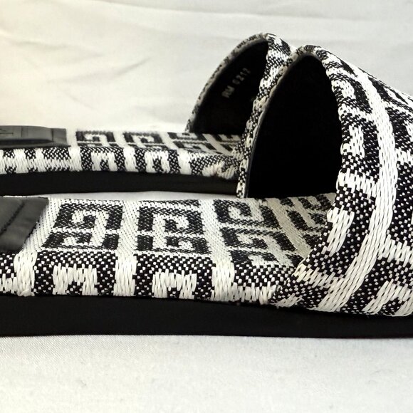 Givenchy 4G Jacquard Canvas Slide Sandal Current Collection - Picture 2 of 12